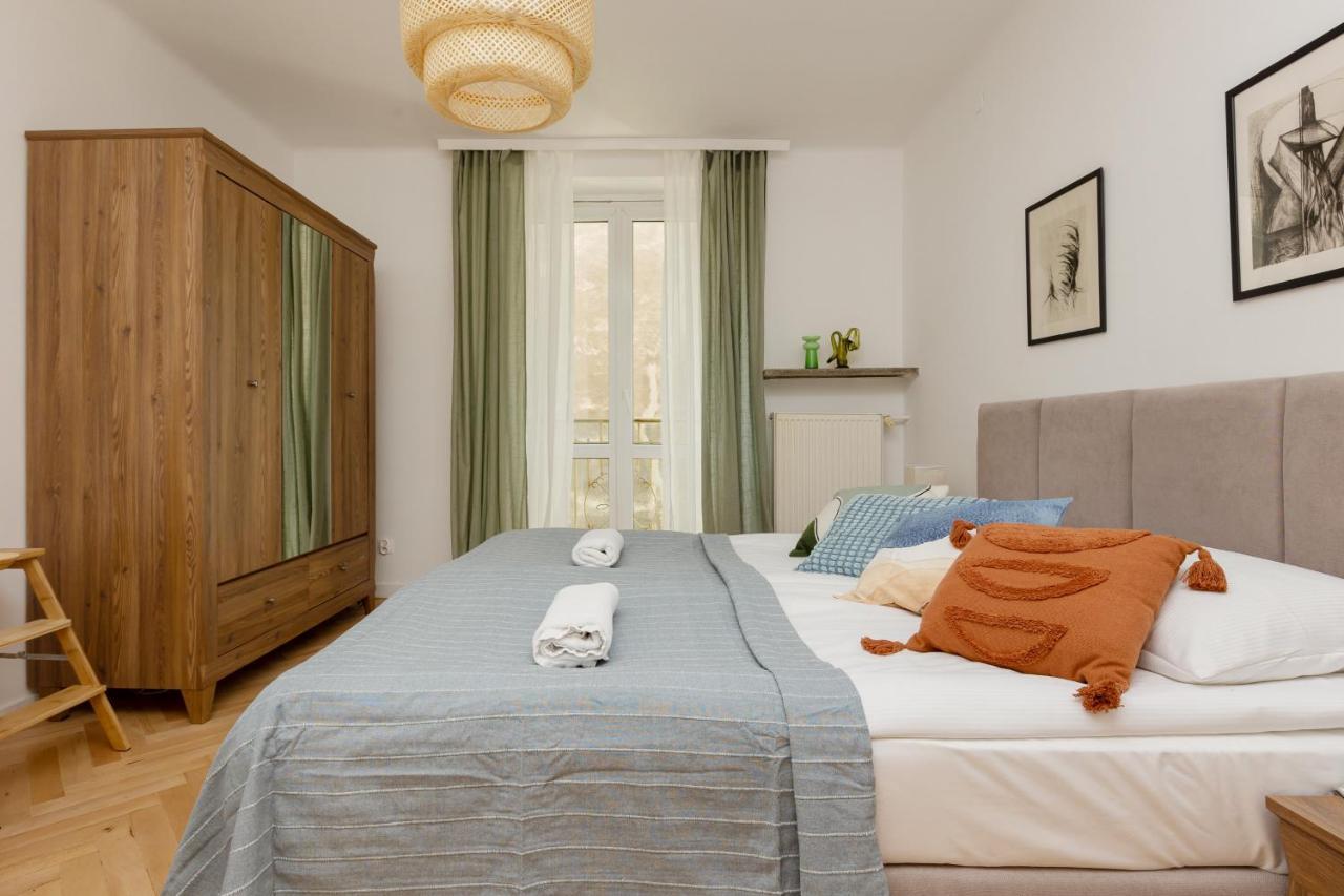 Tasteful Apartment In Warsaw City Center By Noclegi Renters Exterior foto